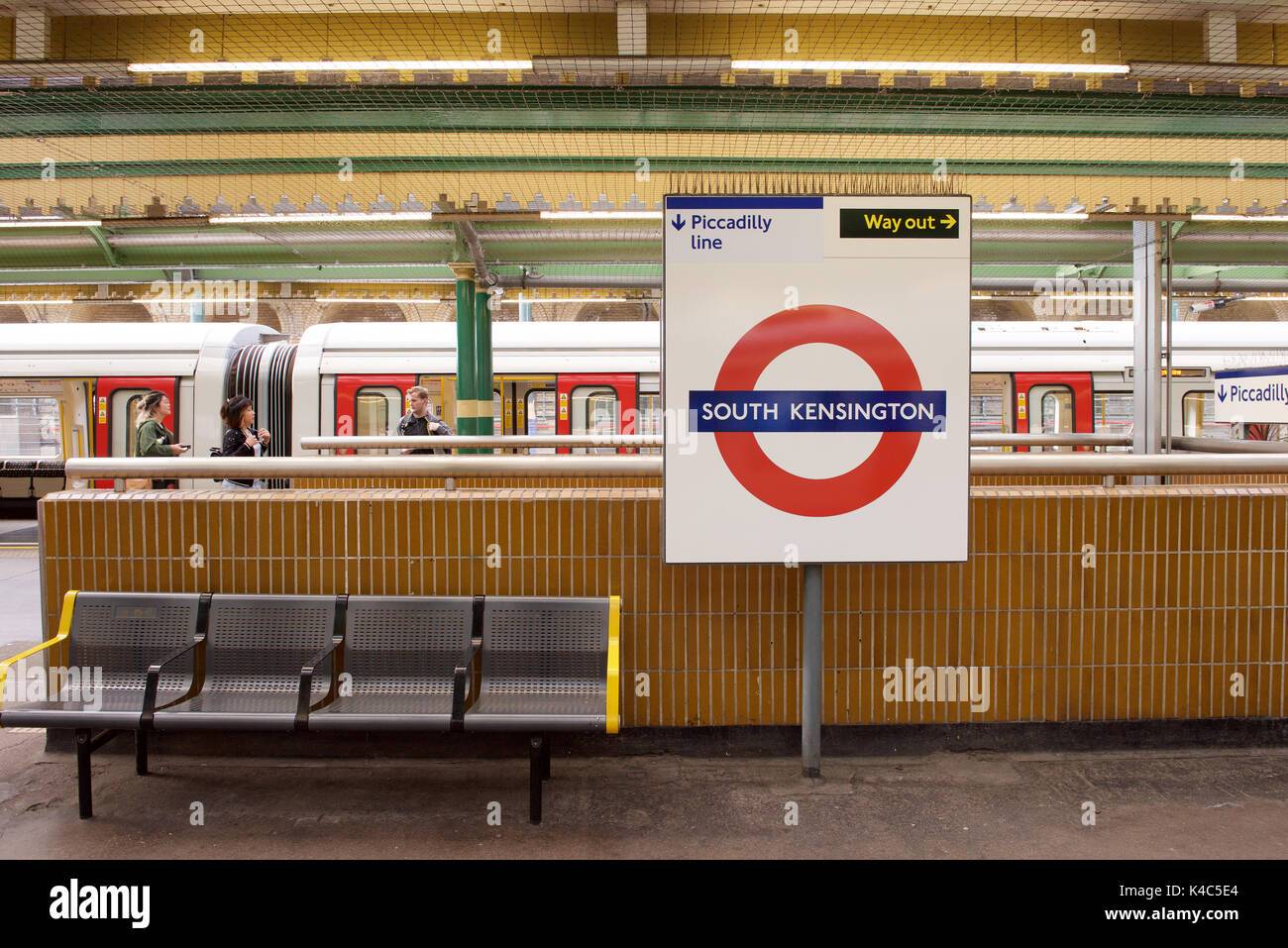 Train at South Kensington Underground station in London Stock Photo Alamy