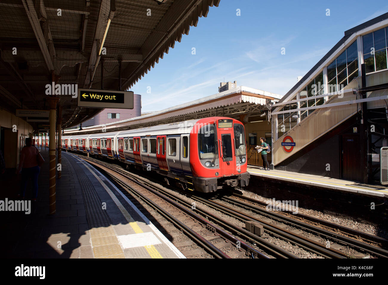 Hammersmith city line tube train hires stock photography and images