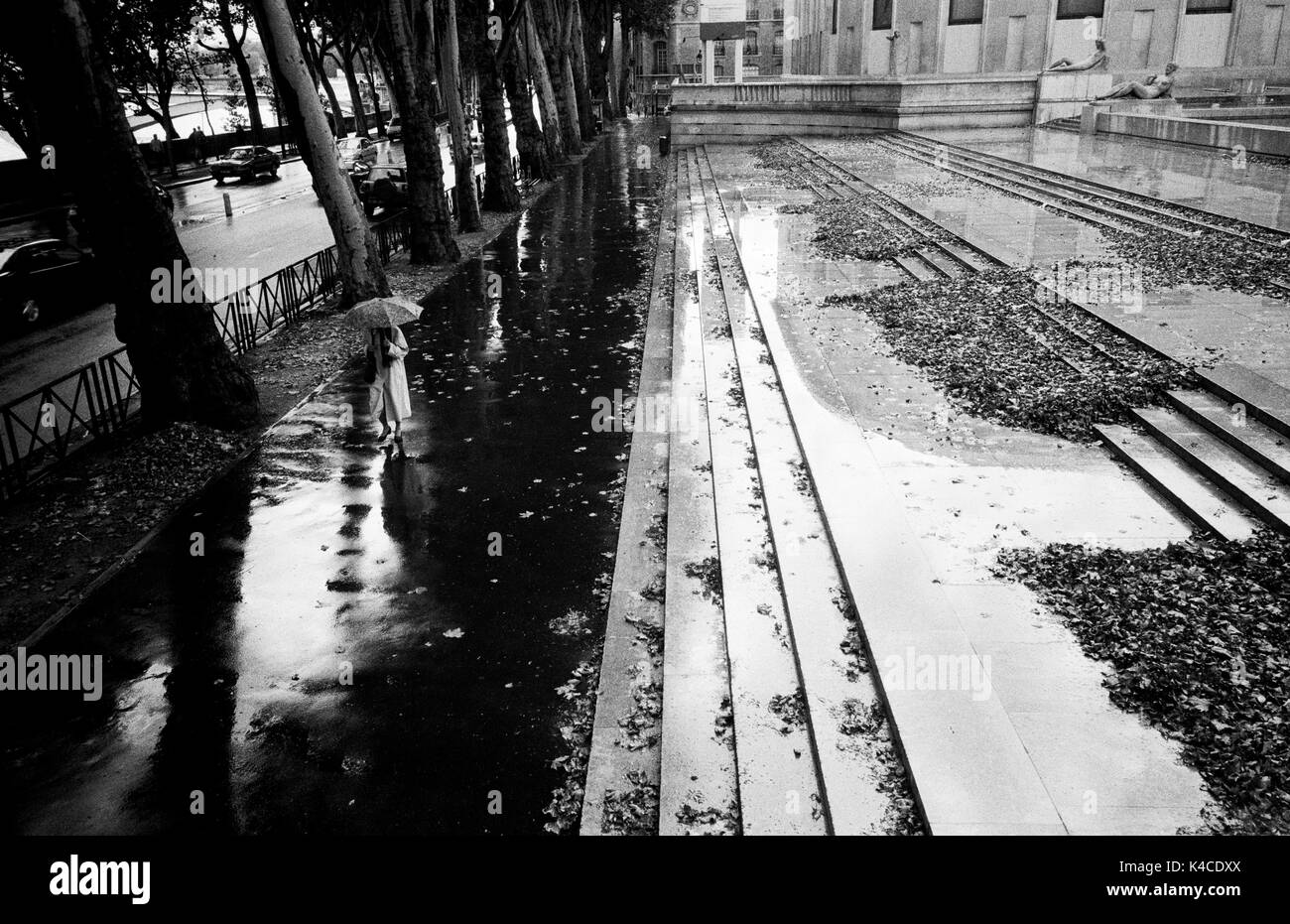 PARIS STREET PHOTOGRAPHY - AVENUE DE NEW-YORK PARIS - MUSEE D'ART MODERNE PARIS - BLACK AND WHITE PHOTOGRAPHY - SILVER FILM © Frédéric BEAUMONT Stock Photo
