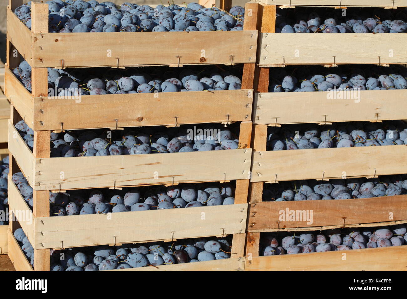 Wooden Fruit Boxes High Resolution Stock Photography and Images - Alamy