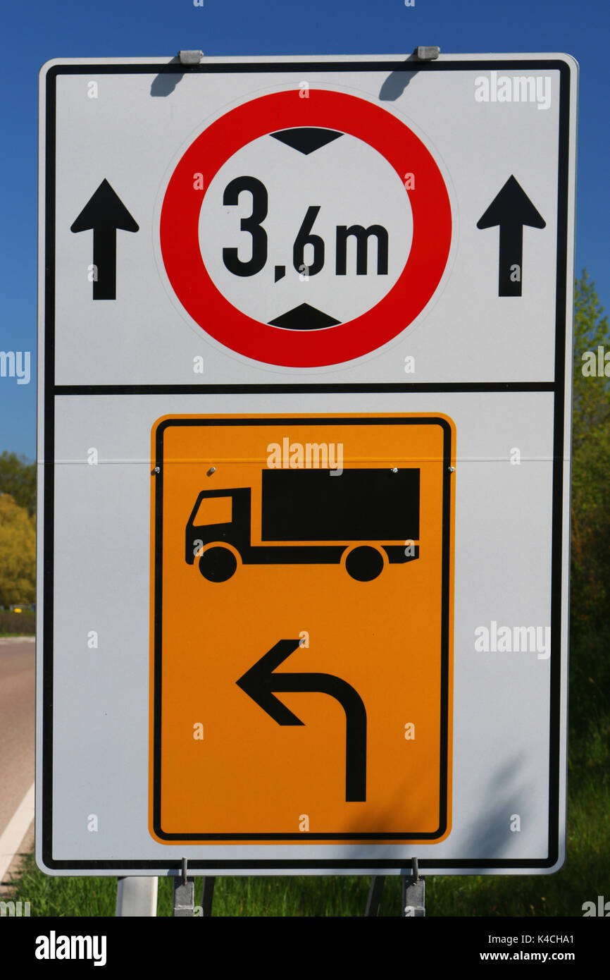 Height Limit Stock Photo Alamy