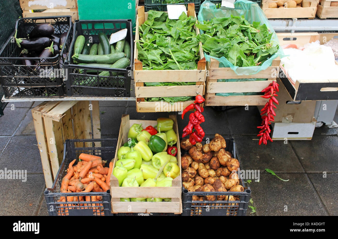 Wooden crates full of organic vegetables sold on market Stock Photo - Alamy