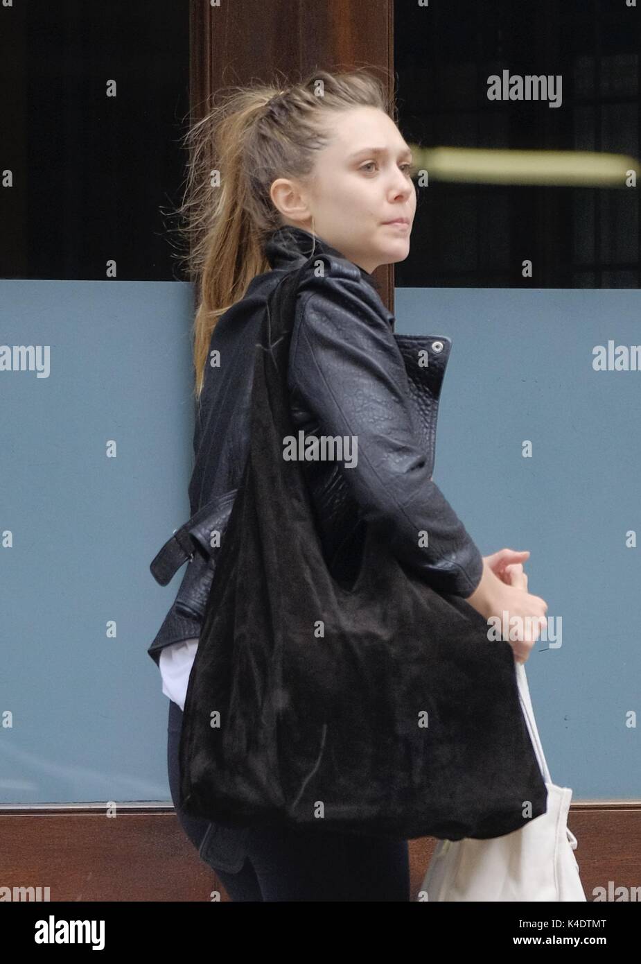 Elizabeth Olsen  Elizabeth olsen, Leather jacket, Elizabeth