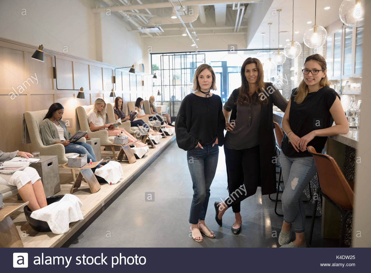 Nail salon business hires stock photography and images Alamy