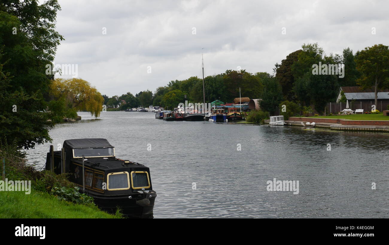 The River Thames in Laleham Surrey Stock Photo Alamy