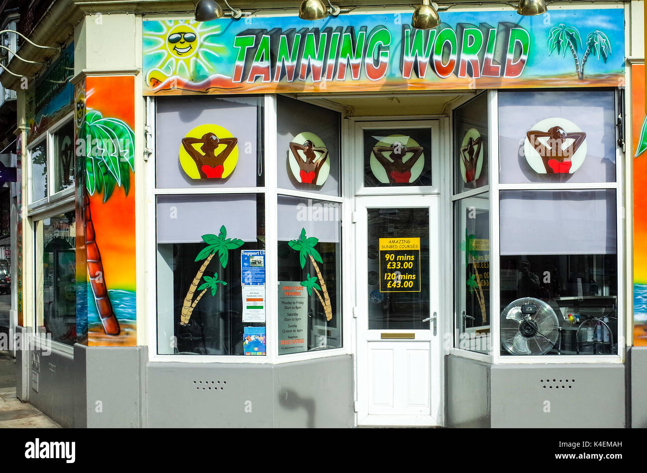 Tanning World Tanning Salon in Mill Road, Cambridge UK Stock Photo Alamy