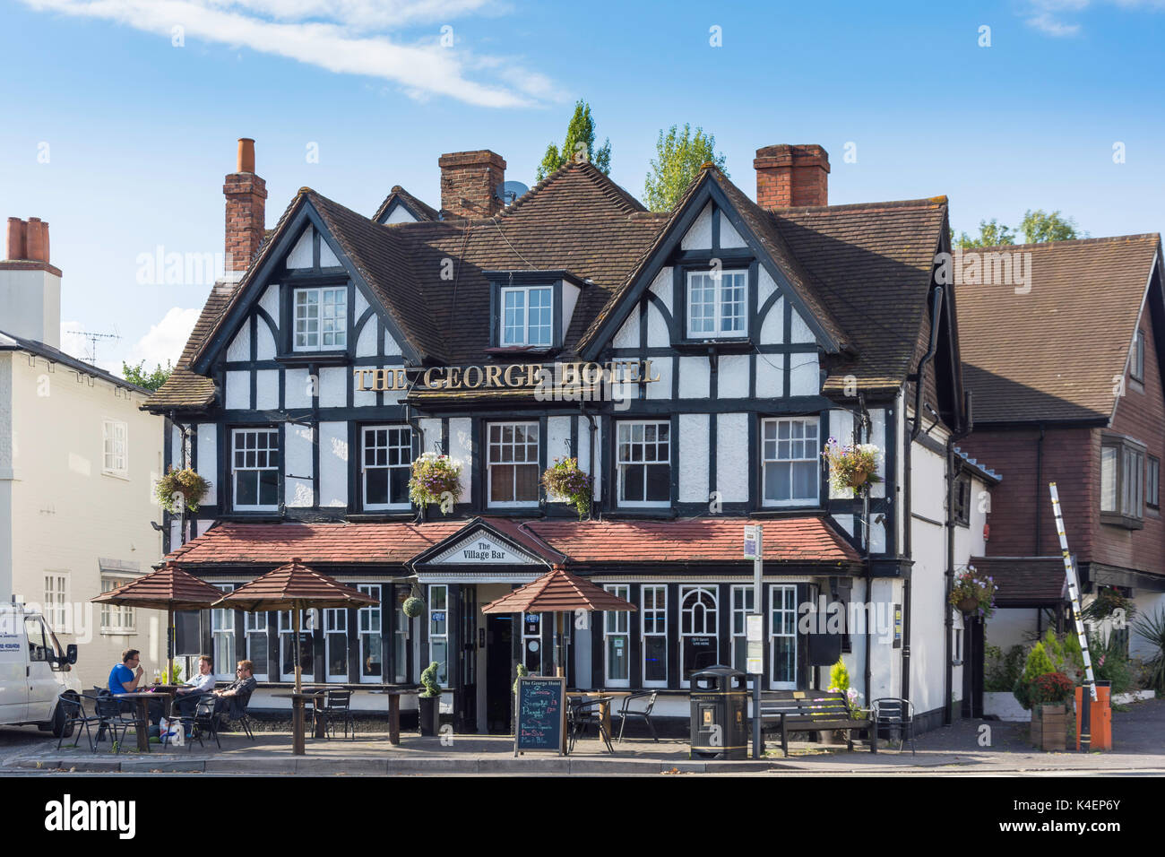 The George Hotel, The Square, Pangbourne, Berkshire, England. United Kingdom Stock Photo