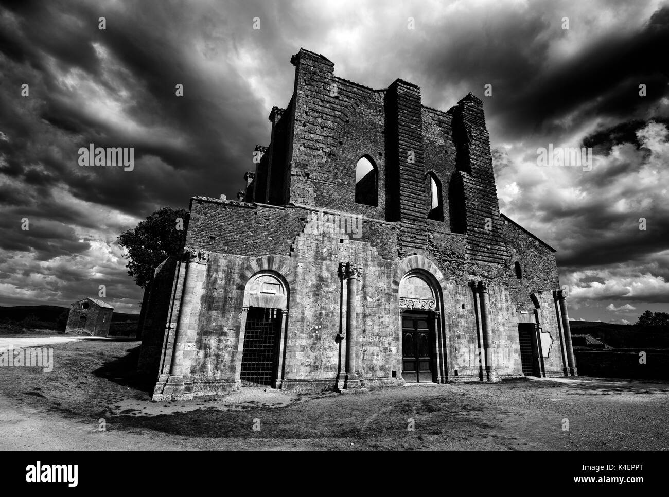 Ruins of the Abbey of San Galgano, Chiusdino Tuscany Italy Europe EU Stock Photo