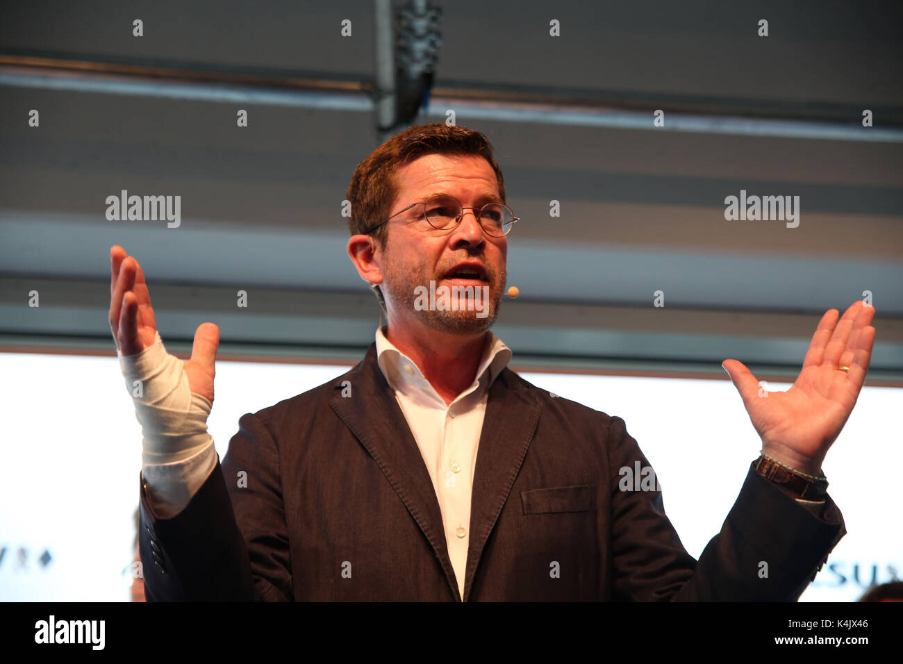 Munich, Germany. 06th Sep, 2017. Former minister Karl-Theodor zu Guttenberg talked to start-ups in Munich. Credit: Alexander Pohl/Pacific Press/Alamy Live News Stock Photo
