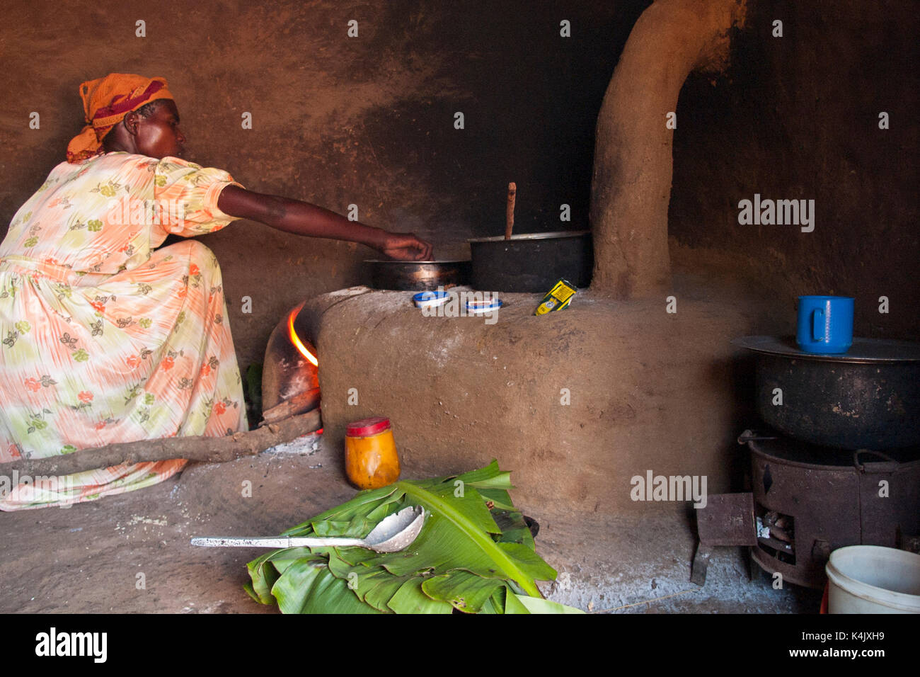 Indigenous stove High Resolution Stock Photography and Images Alamy