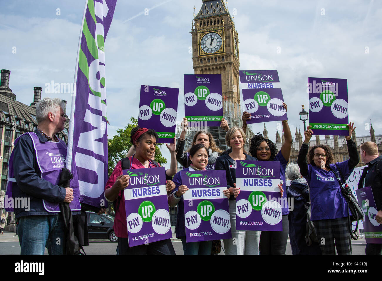 London, UK. 6th Sep, 2017. In a protest organised by the Royal College of Nursing, nurses rallied in central London to protest against the Governments continued public sector pay cap. Credit: David Rowe/Alamy Live News Stock Photo