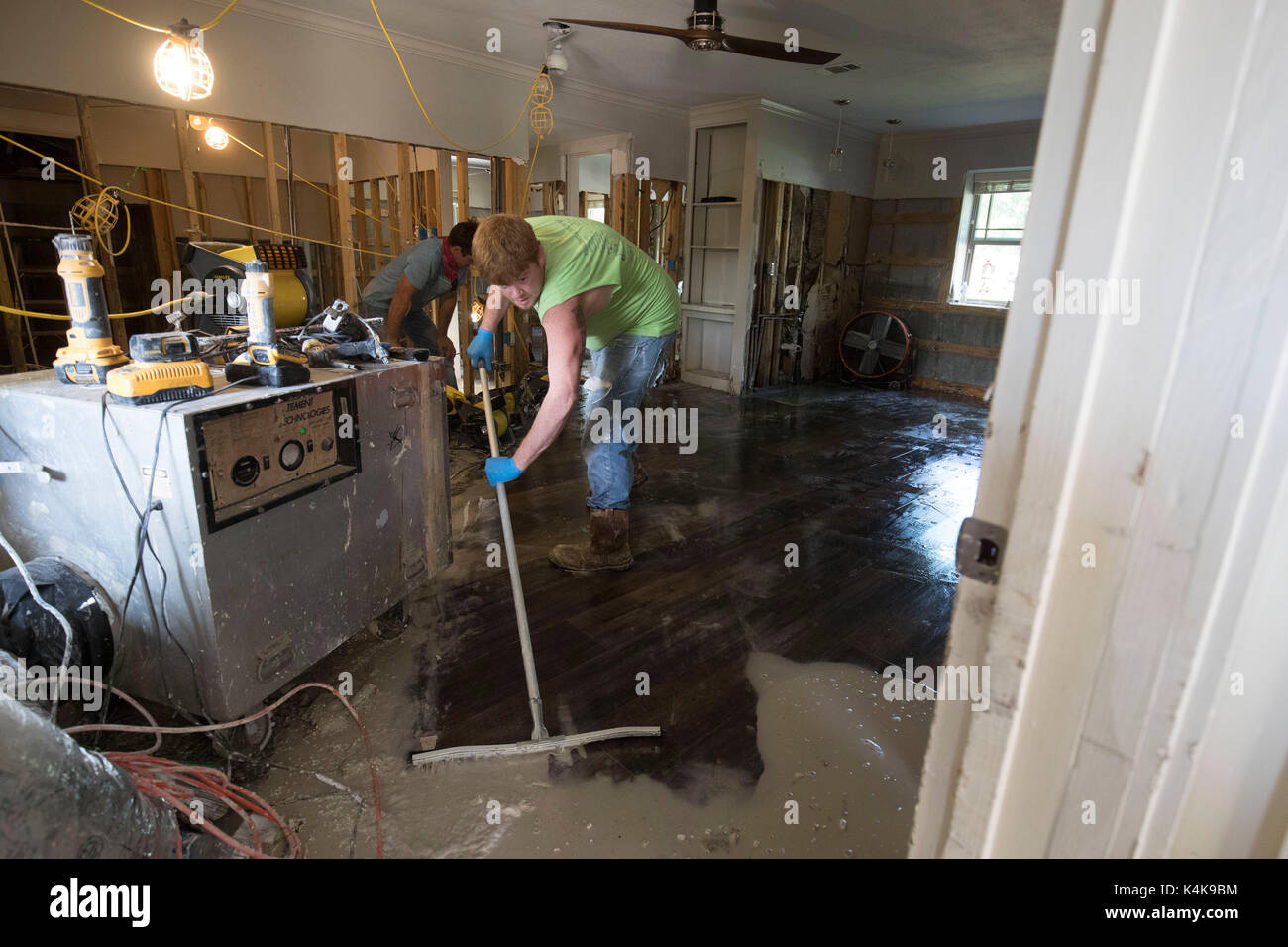 Sour Lake, USA. 06th Sep, 2017. Sour Lake, Texas Sept. 6, 2017