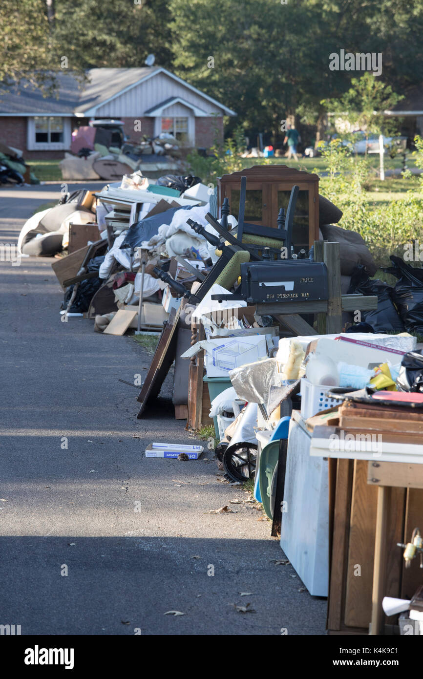 Sour Lake, Texas Sept. 6, 2017 Residents in the Pinewood subdivision