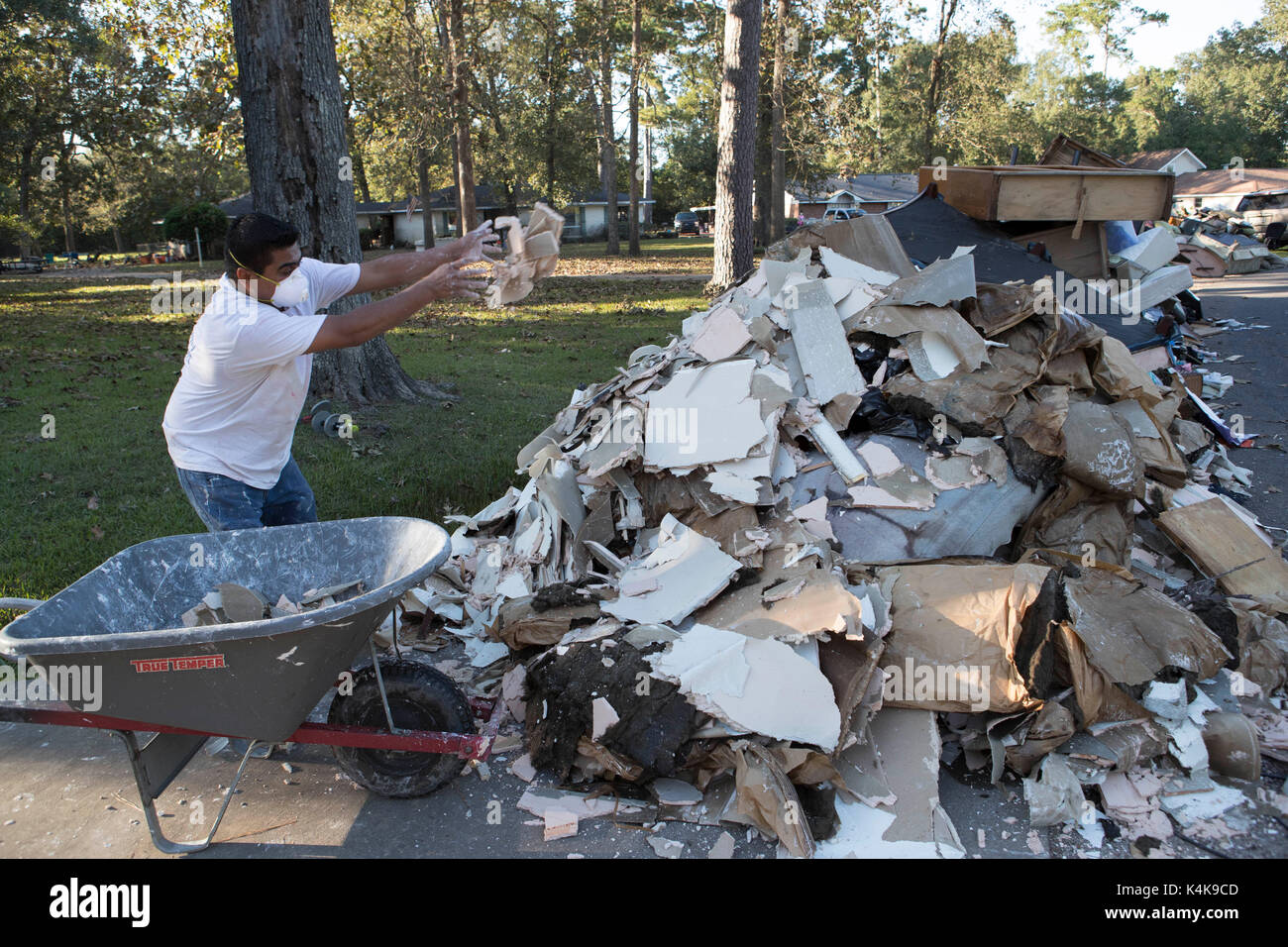 Sour Lake, Texas Sept. 6, 2017 Residents in the Pinewood subdivision
