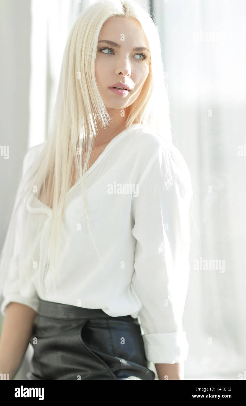 portrait of a modern young business woman Stock Photo - Alamy