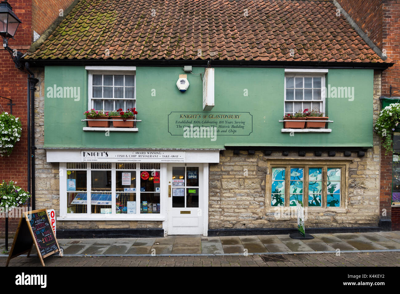 Glastonbury fish and chips hires stock photography and images Alamy