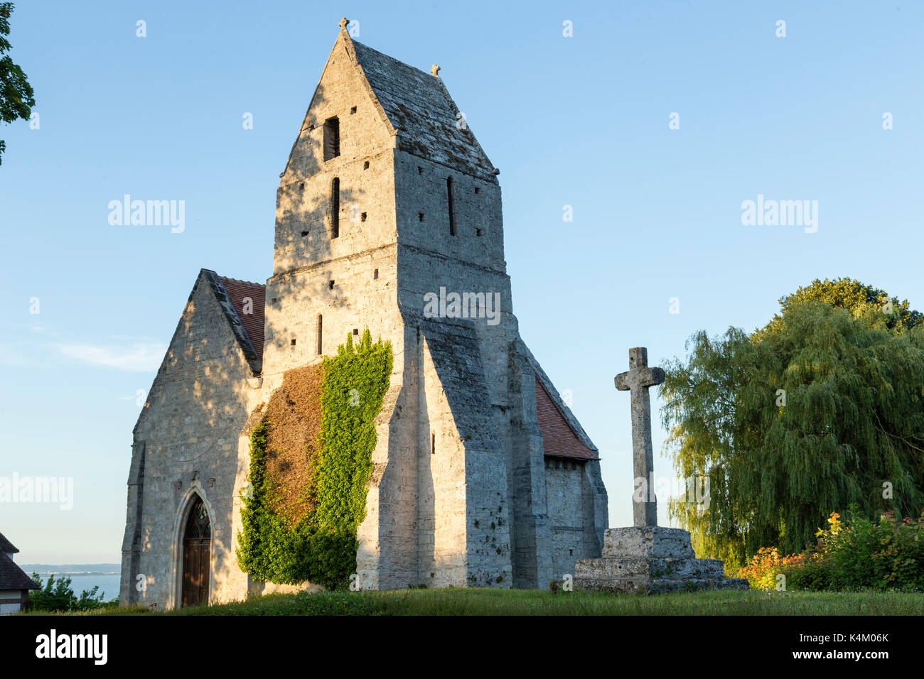 France, Calvados (14), Cricquebœuf, église Saint-Martin dite  Chapelle aux lierres // France, Calvados, Cricquebœuf, church of Saint-Martin called Cha Stock Photo