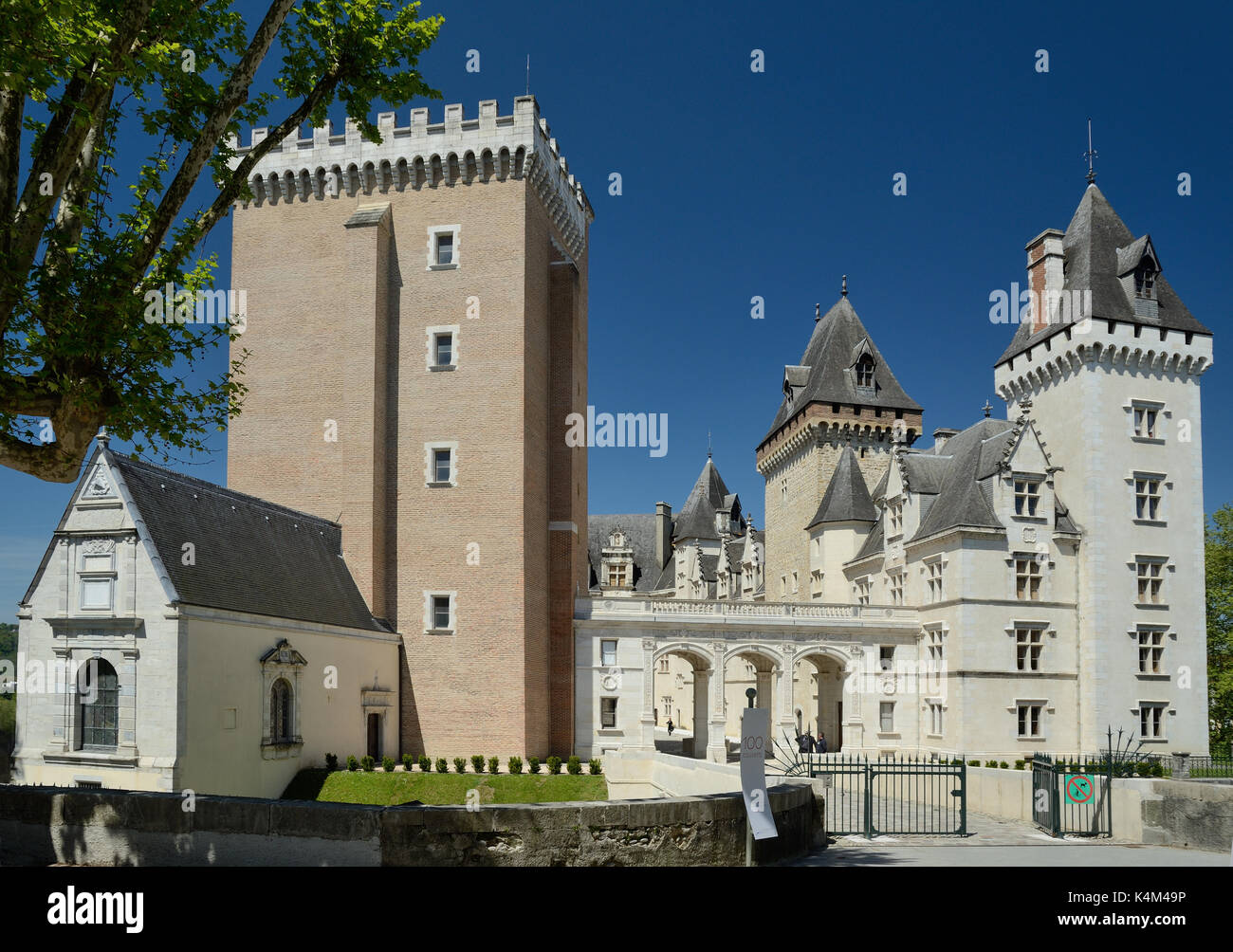 French royal castle hi-res stock photography and images - Alamy