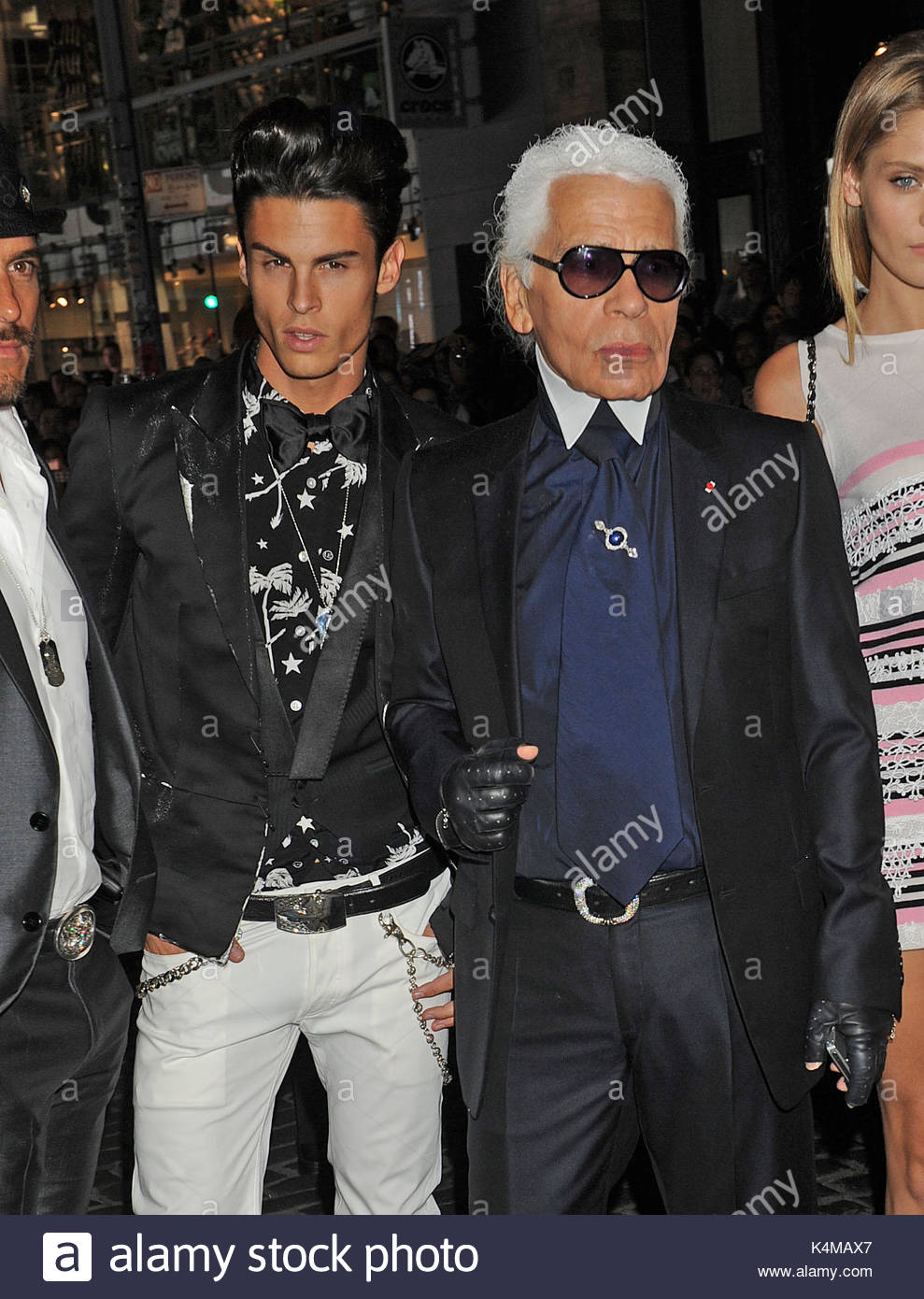 Karl lagerfeld dating