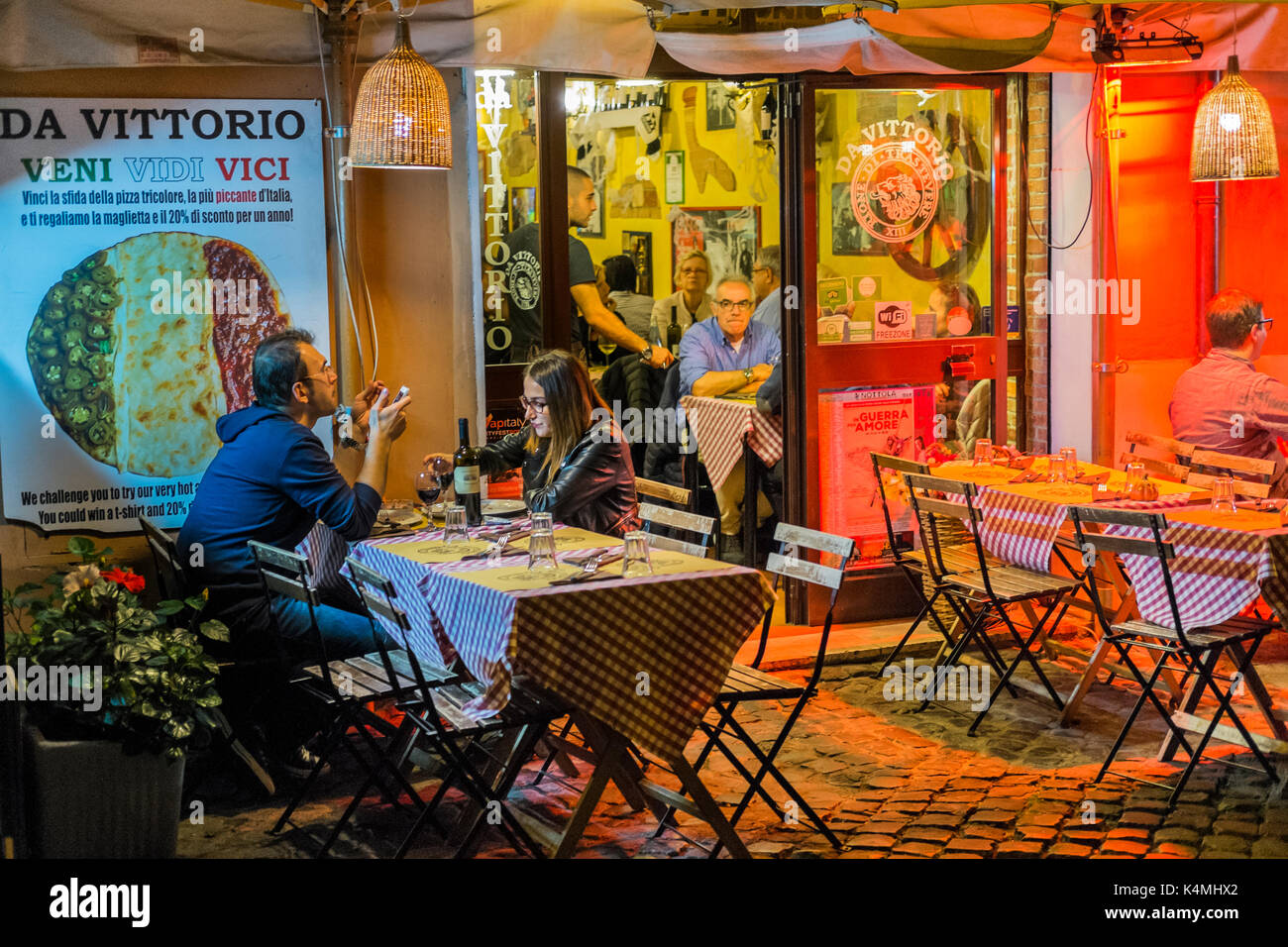 Pizza restaurant pizzeria rome italy hi-res stock photography and images -  Page 2 - Alamy