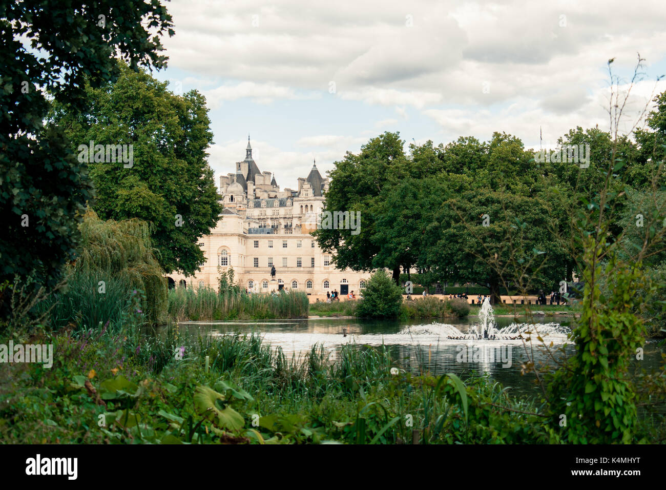 St james park hi-res stock photography and images - Alamy