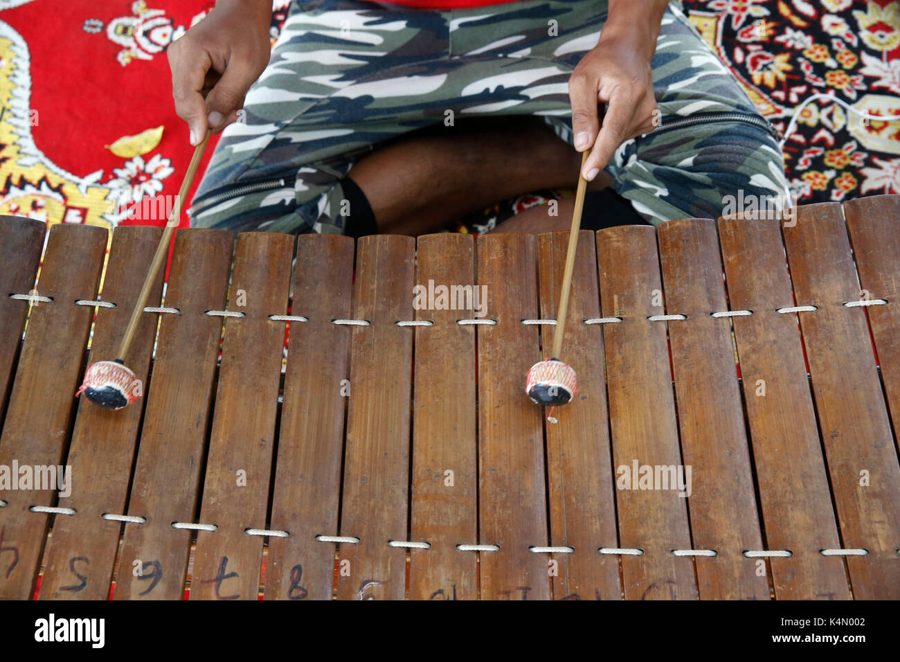 Cambodian xylophone hires stock photography and images Alamy