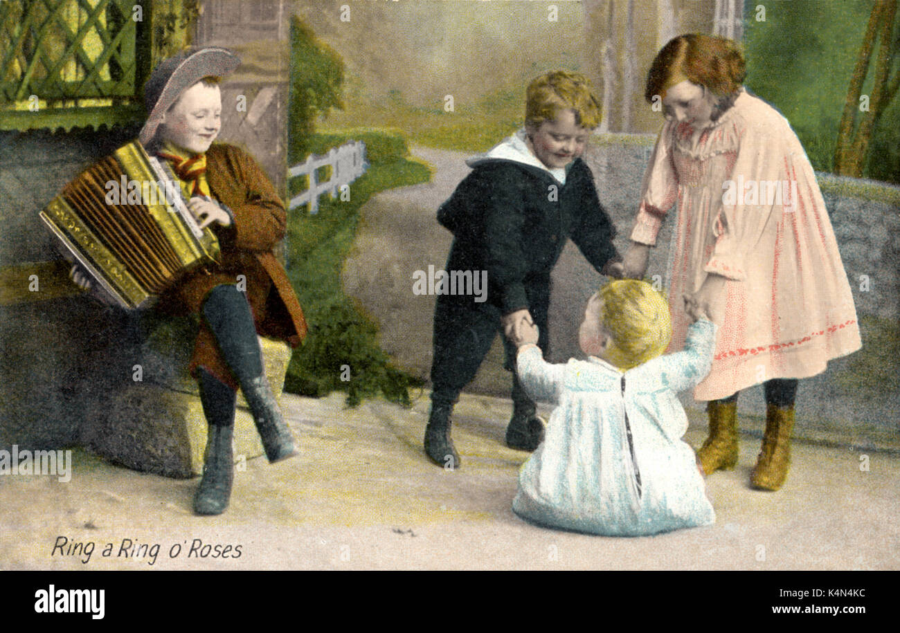 Children playing ring a ring o roses hi-res stock photography and ...