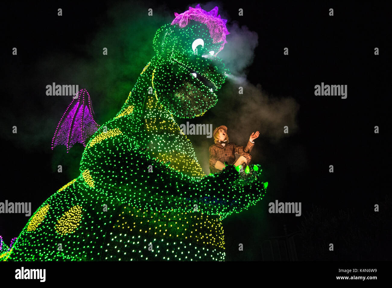 Tokyo Disneyland Electrical Parade Dreamlights At Tokyo Disneyland Where All Your Favourite Disney Characters Come To Life On Parade Floats Stock Photo Alamy Tokyo Disneyland Electrical Parade Dreamlights At Tokyo Disneyland Where All Your Favourite Disney Characters Come To Life On Parade Floats Stock Photo Alamy
