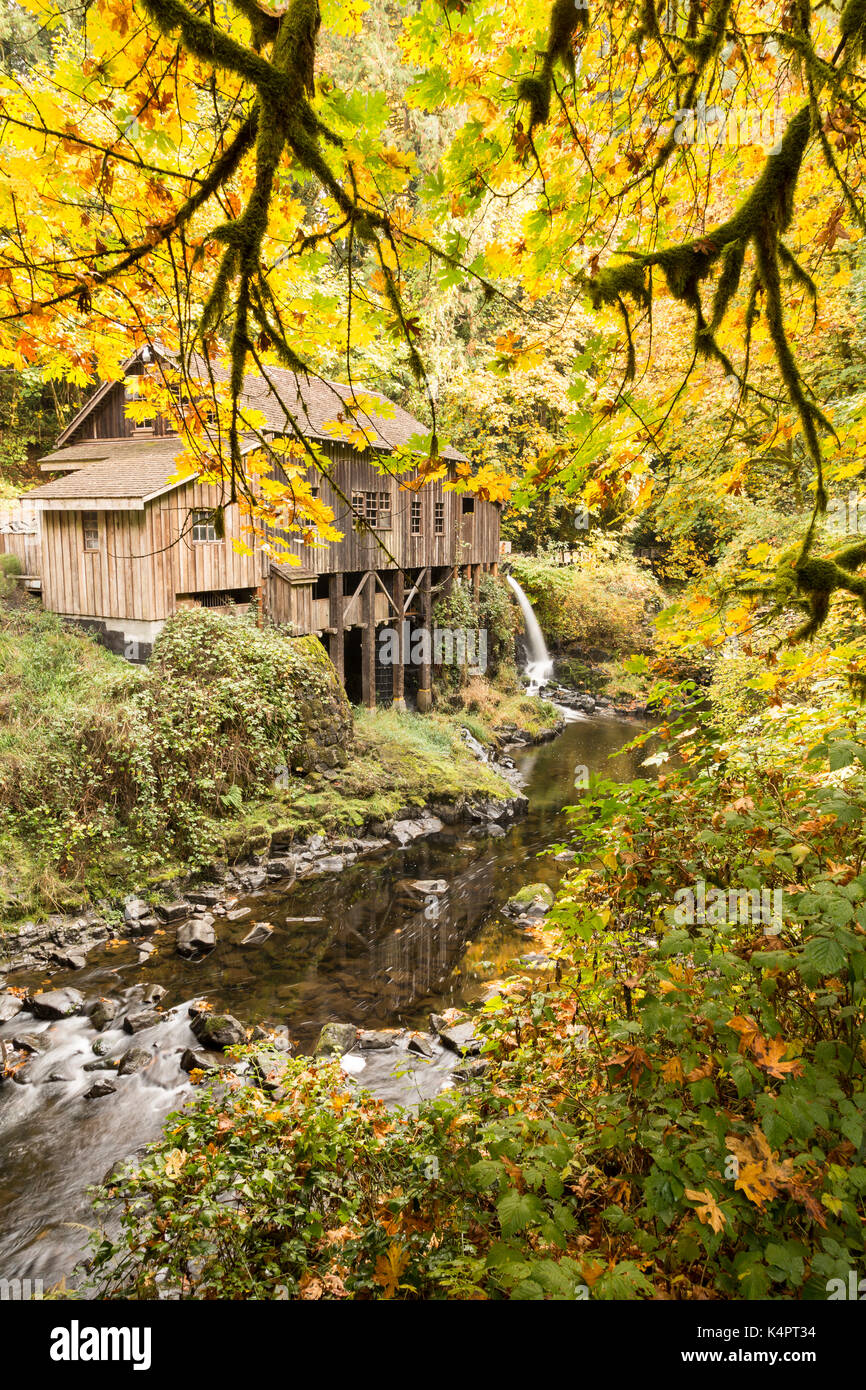 Cedar Creek Grist Mill in Washington State, USA Stock Photo