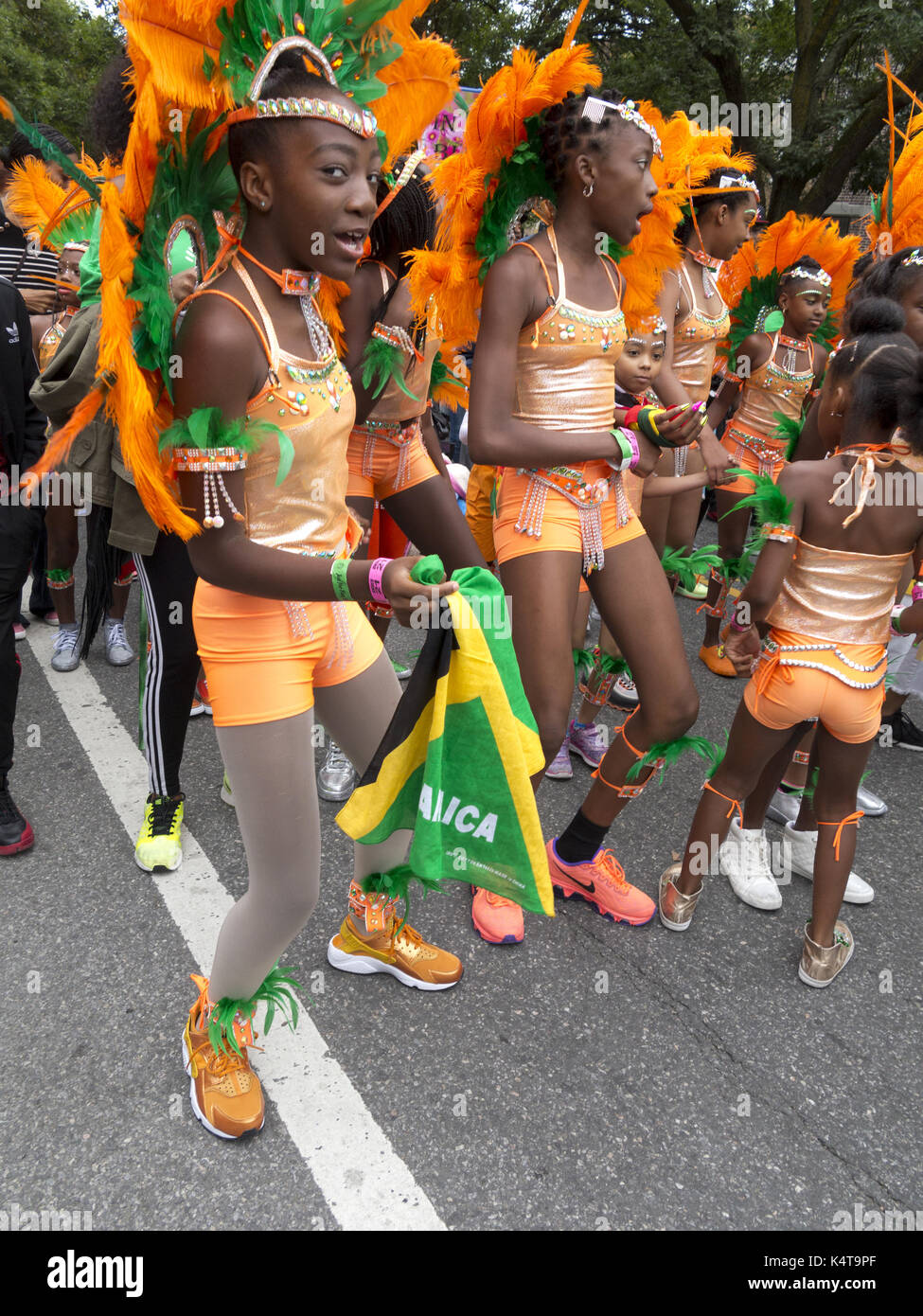 Dancing Caribbean Costumes High Resolution Stock Photography and Images ...