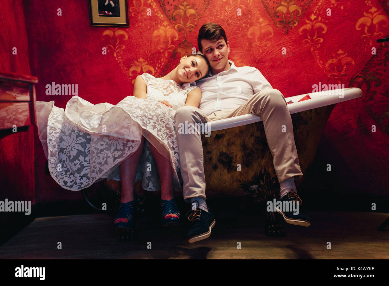 Young couple bathtub hi-res stock photography and images - Alamy