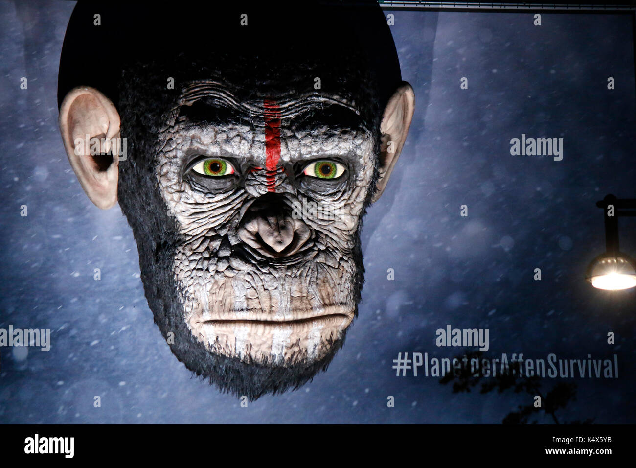 3d Werbung fuer den Spielfilm 'Planet der Affen', Berlin-Mitte. Stock Photo