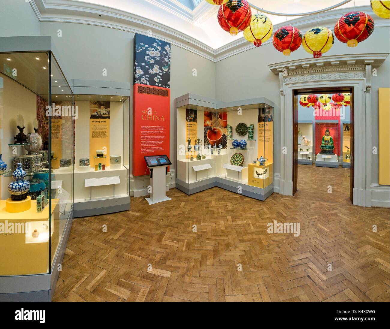 Chinese pottery and porcelain on display in the Lady Lever Art Gallery, Port Sunlight, Merseyside. Stock Photo