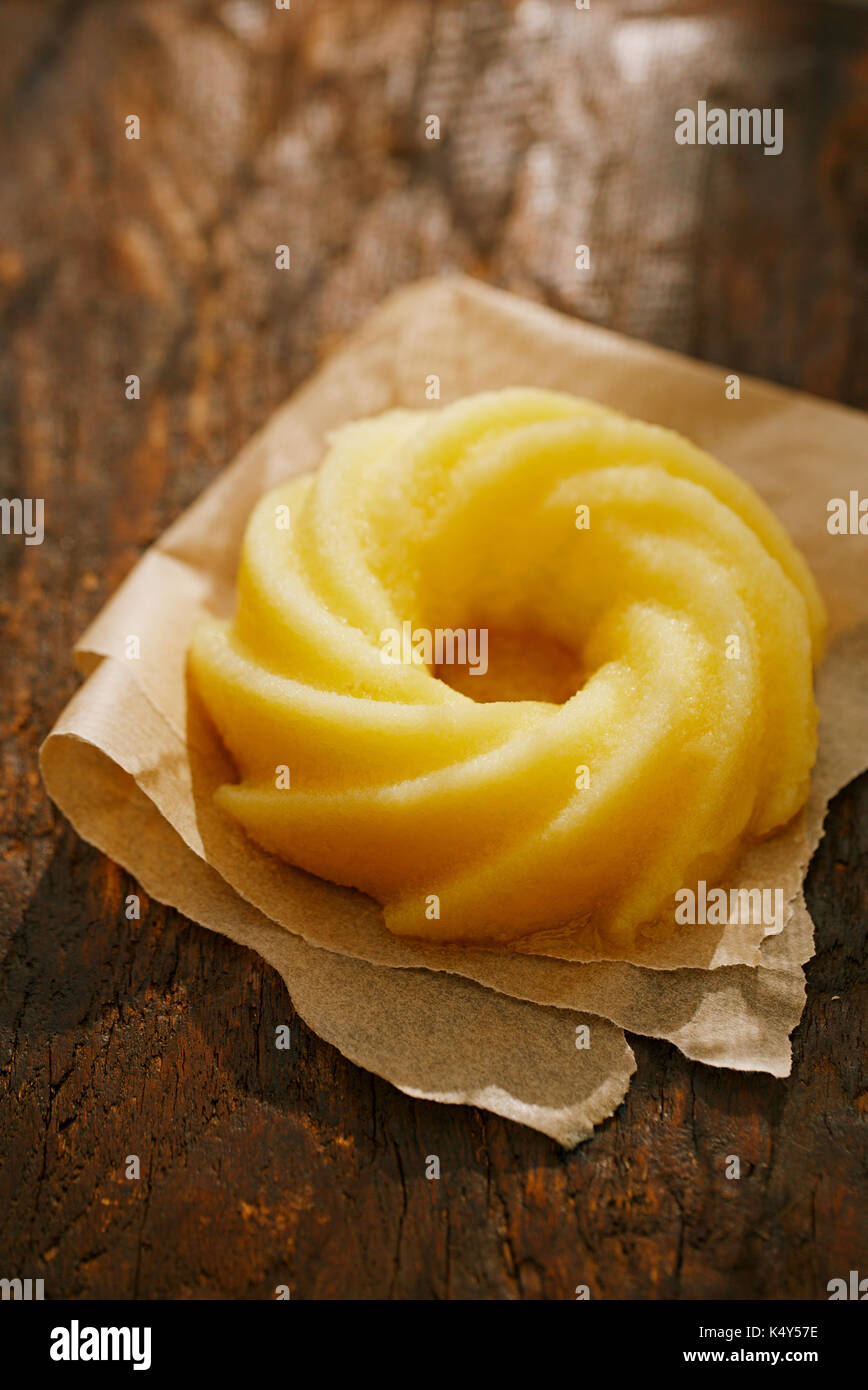 Butter mold hi-res stock photography and images - Alamy