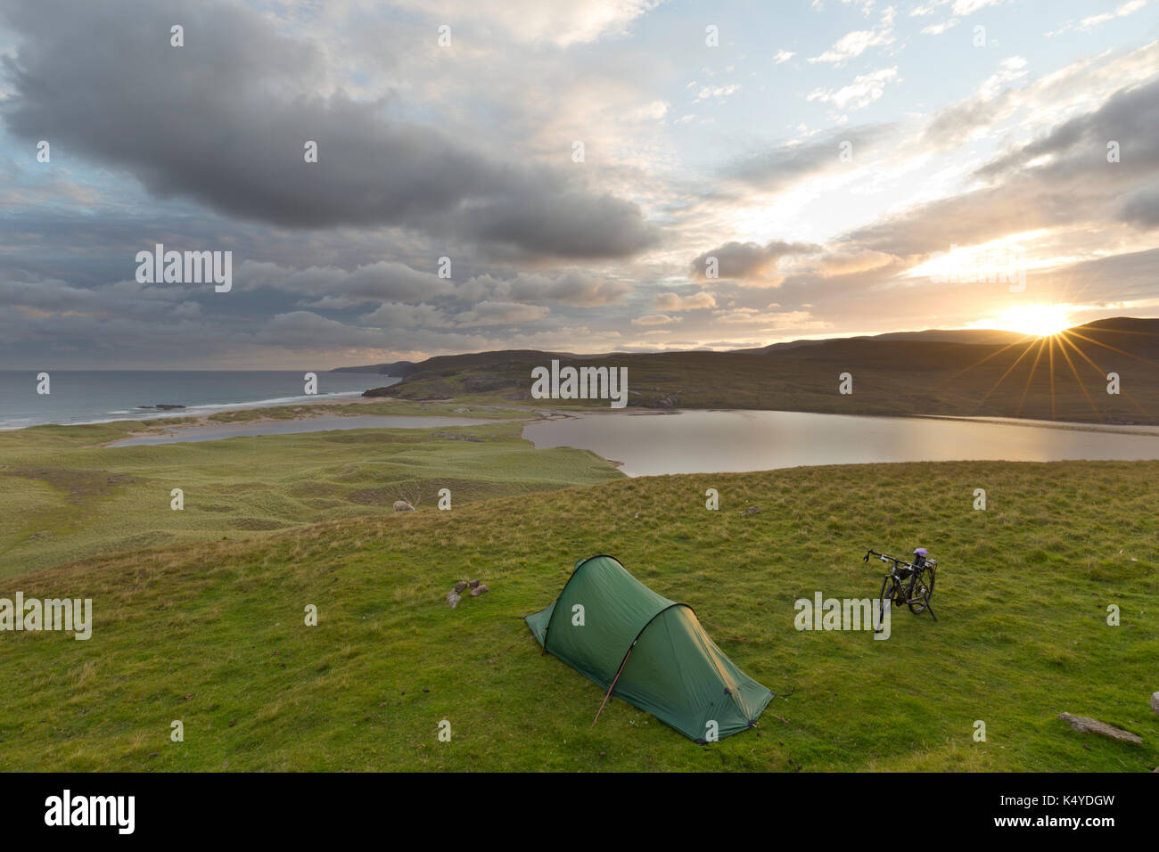 Camping at Sandwood Bay, Sutherland Stock Photo Alamy