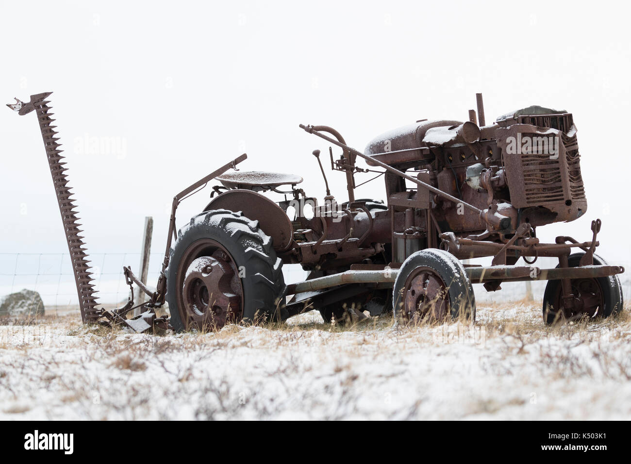Abandoned Tractor In A Field Stock Photos & Abandoned Tractor In A ...