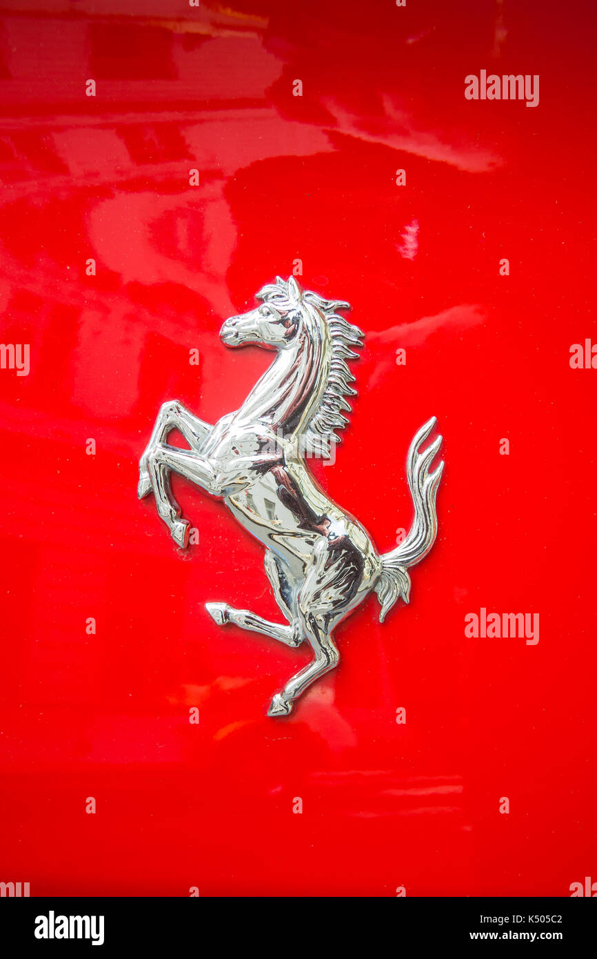 Ferrari logo hi-res stock photography and images - Alamy