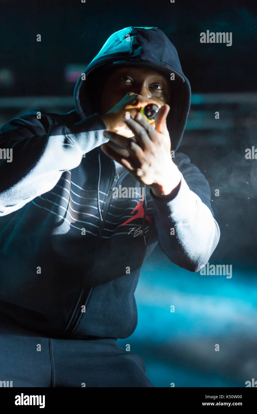 Dizzee Rascal Scotland Electric fields performing hi-res stock photography and images - Alamy