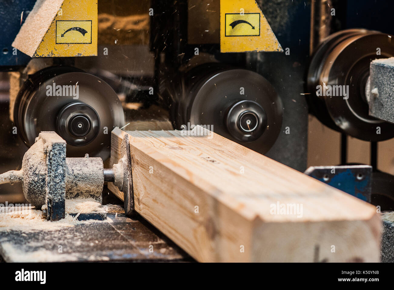 Groove cutting machine hi-res stock photography and images - Alamy