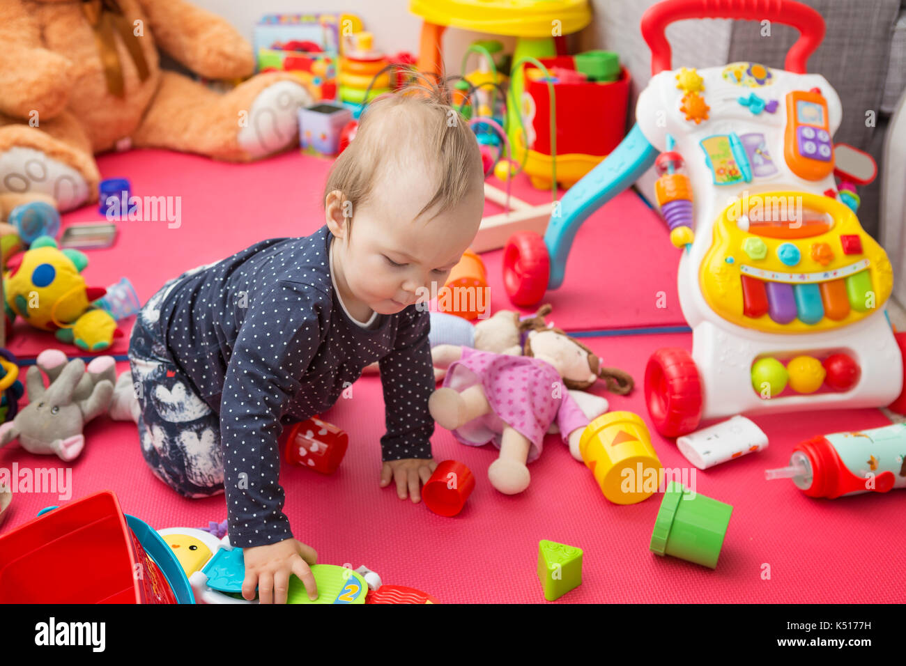 toys for a year old baby girl
