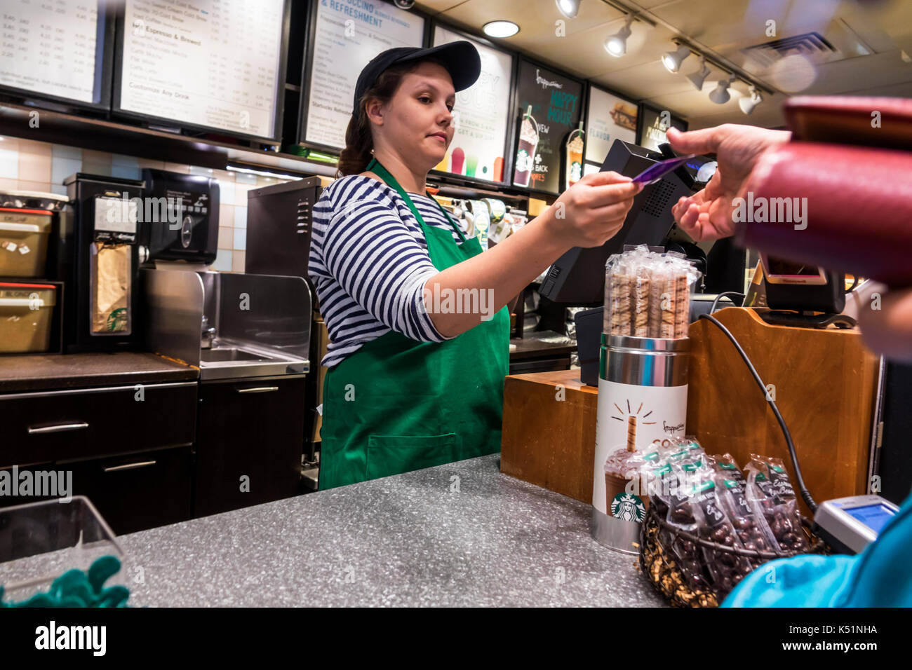 Simons Island,Starbucks,coffee,coffeehouse chain,inside