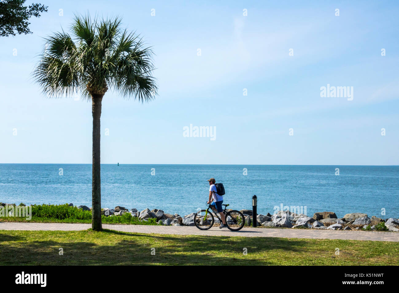 Simons Island,Neptune Park,waterfront,walkway,bikeway