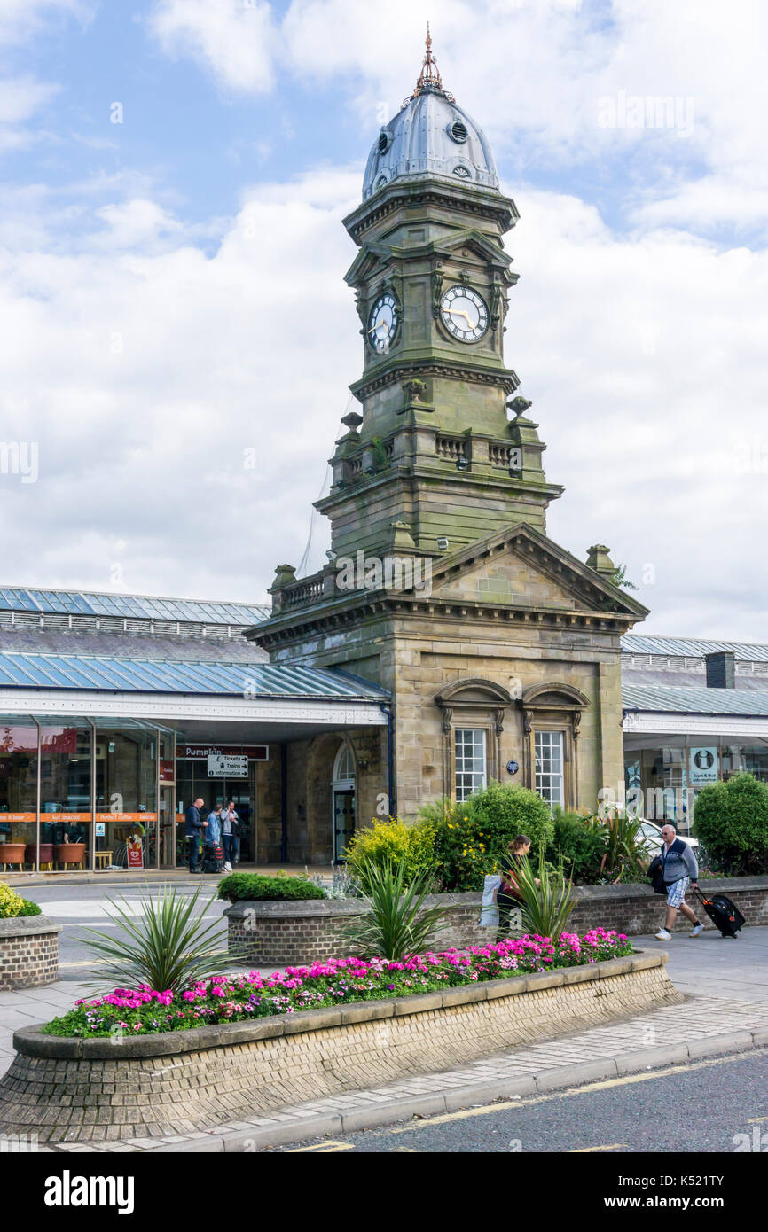 Scarborough railway station Stock Photo