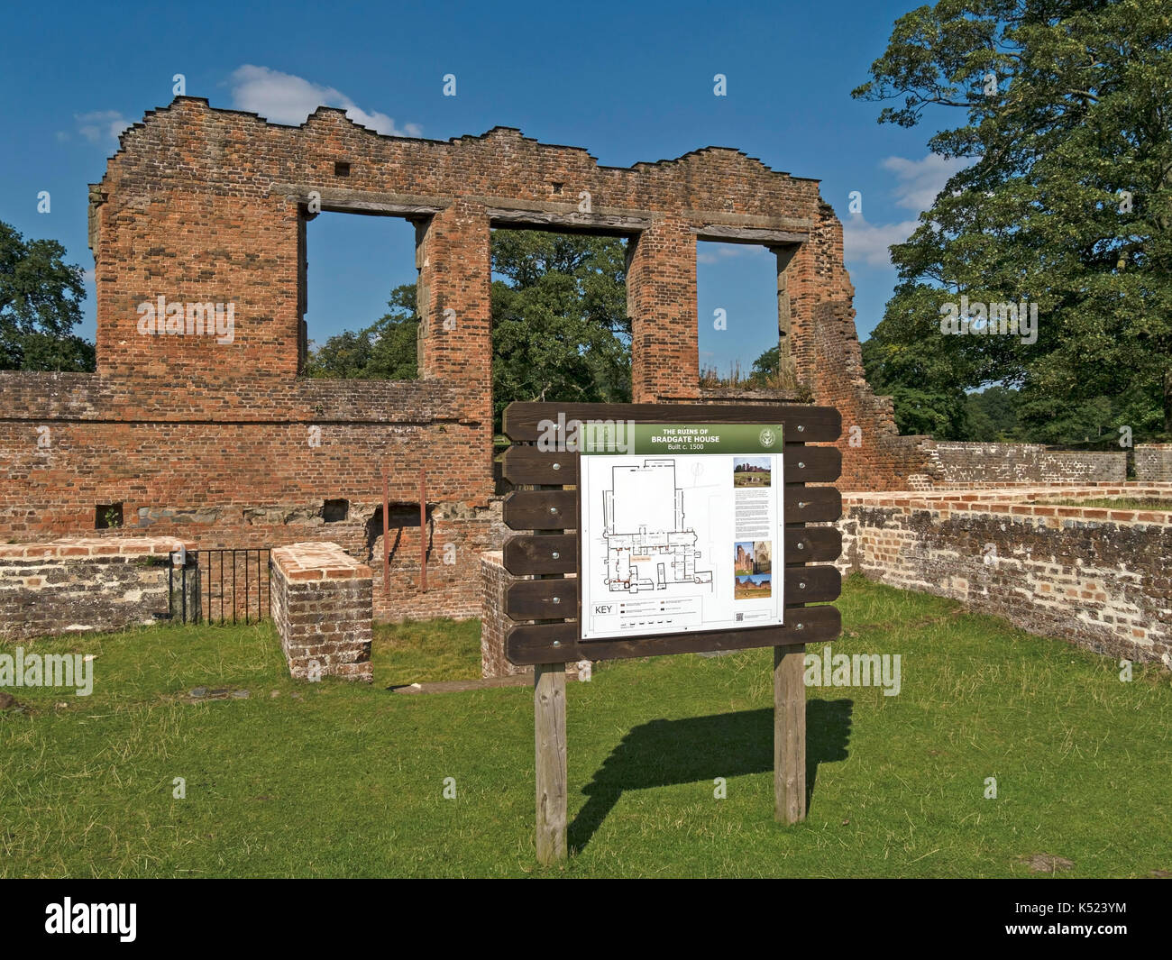 Information display board and ruins of Lady Jane Greys Bradgate House, Bradgate Park, Leicestershire, England, UK Stock Photo