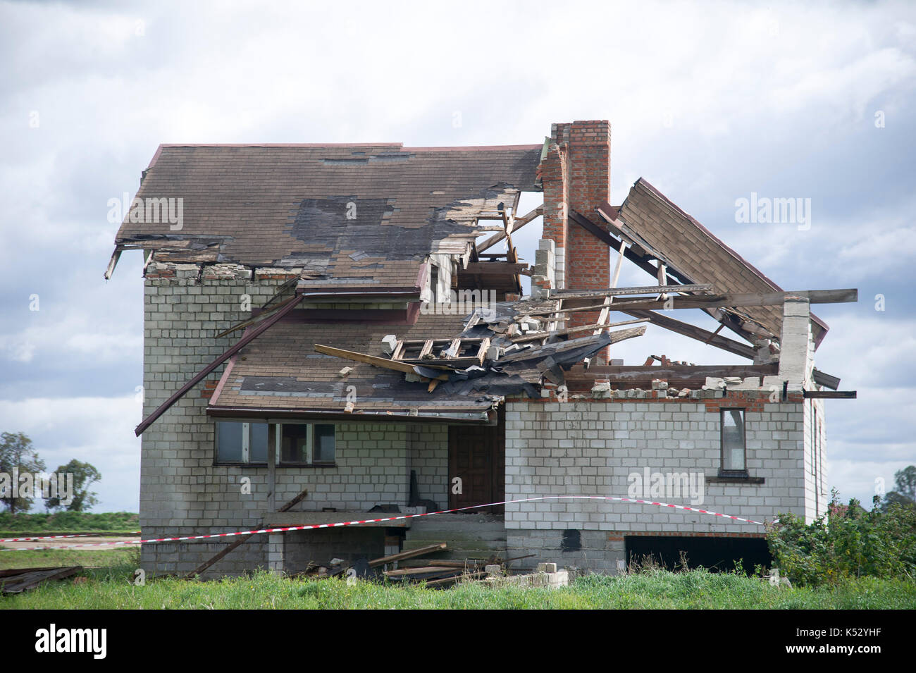 House destroyed by wind damage hires stock photography and images Alamy