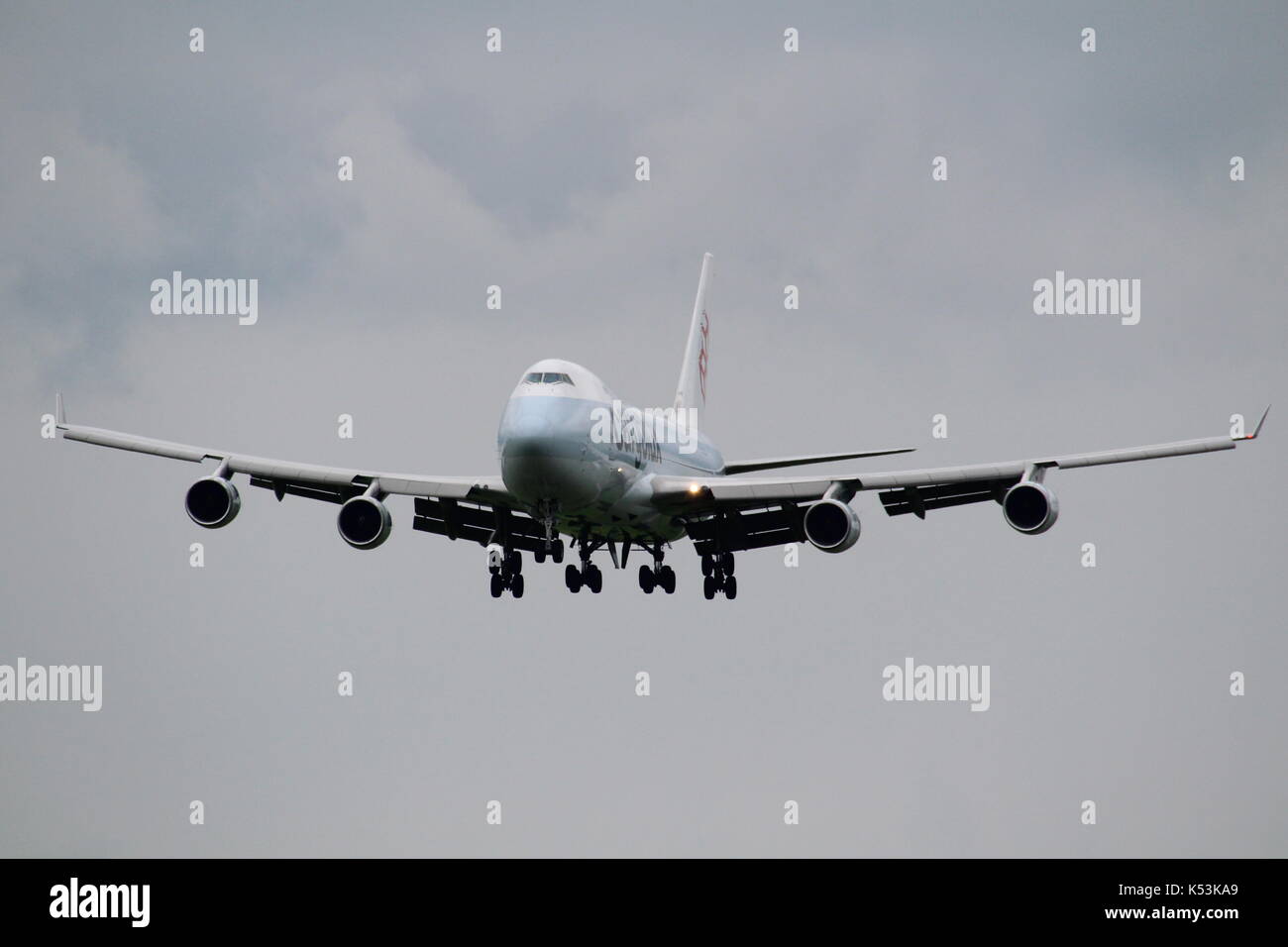 Boeing 747 467 f hi-res stock photography and images - Alamy