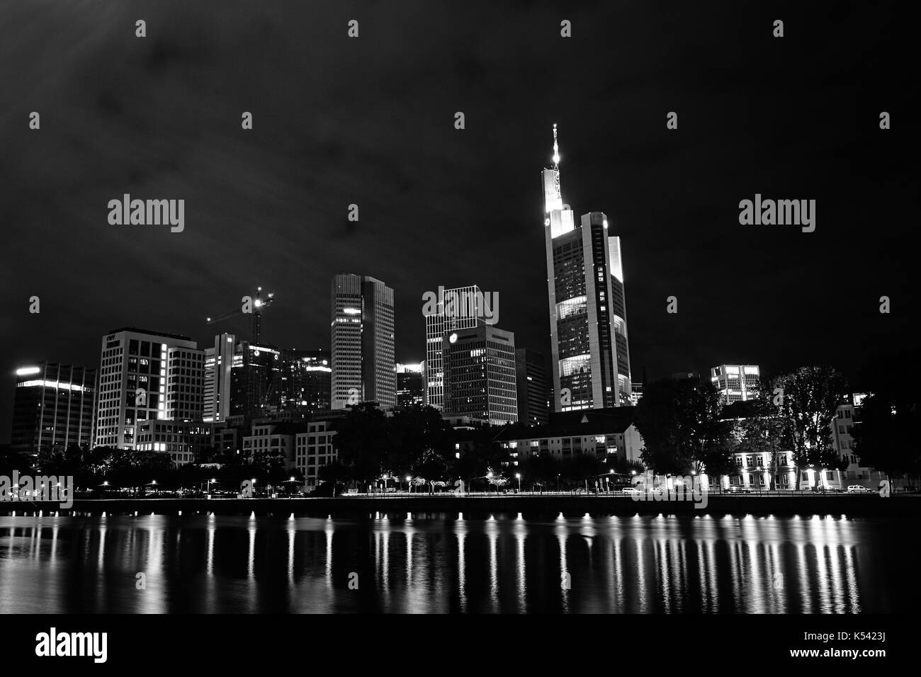 Skyline of frankfurt with river main Black and White Stock Photos ...