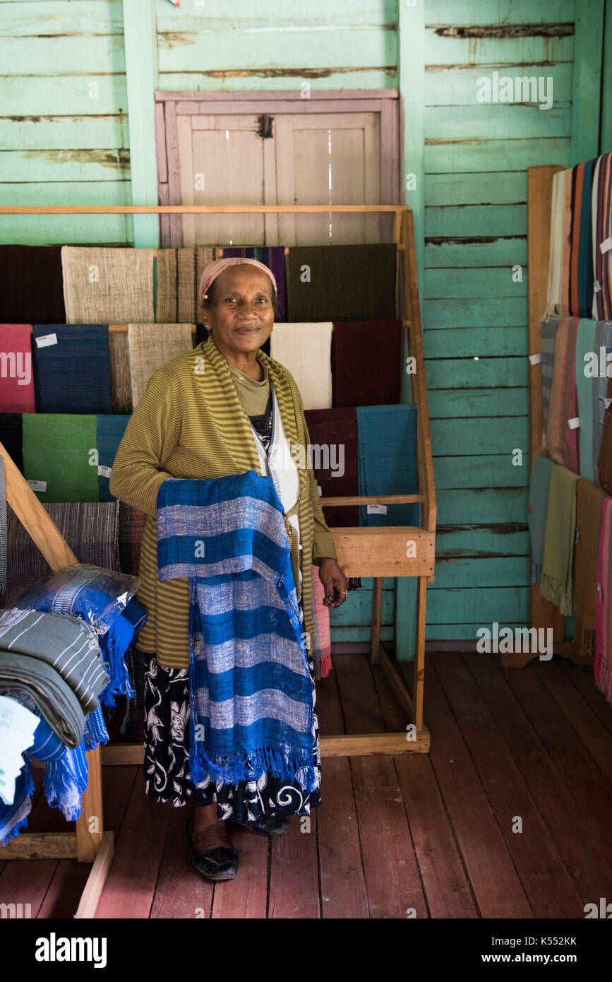 Madagascar craft hi-res stock photography and images - Alamy
