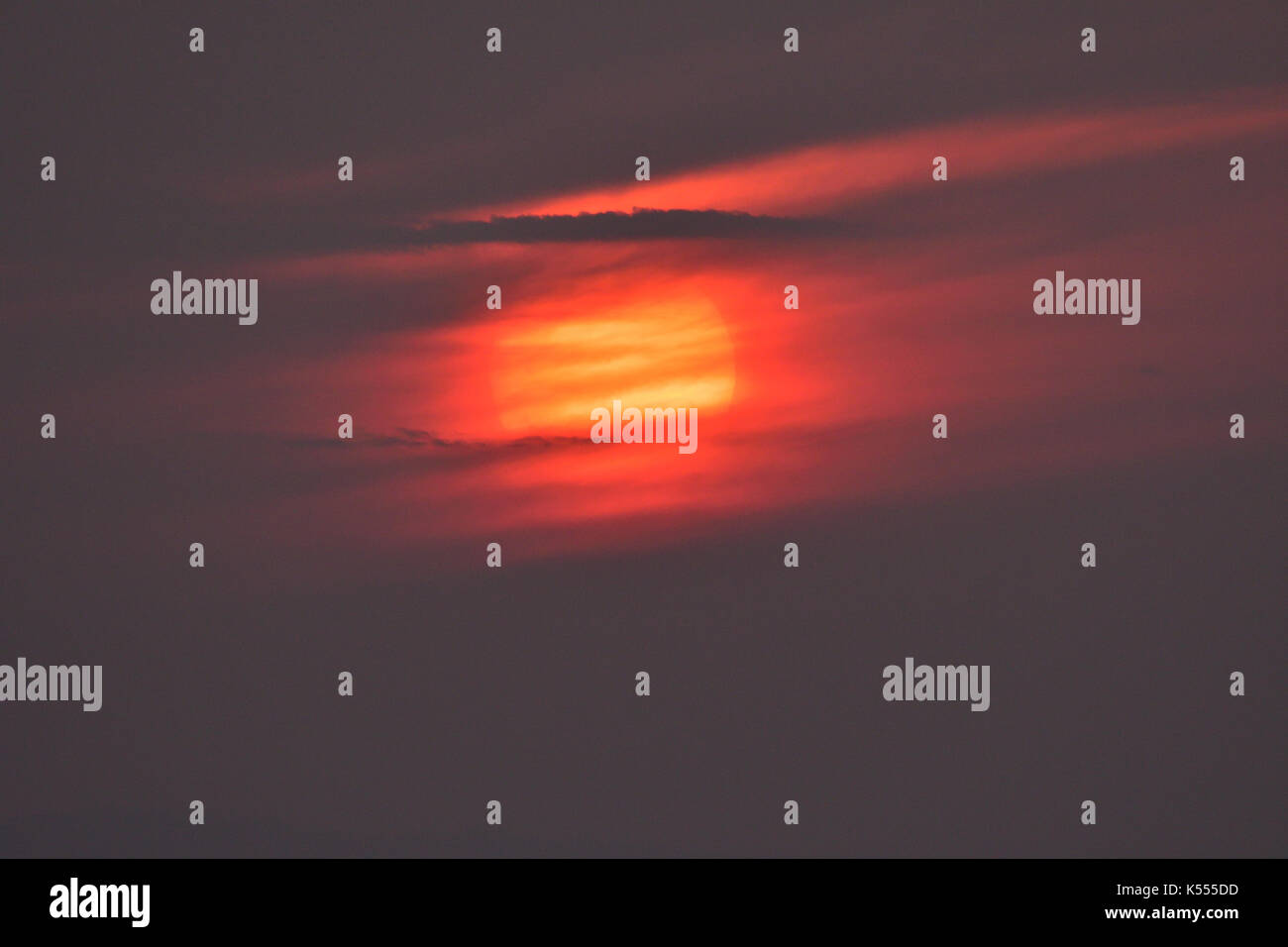 Lights and sunset landscapes hi-res stock photography and images - Alamy