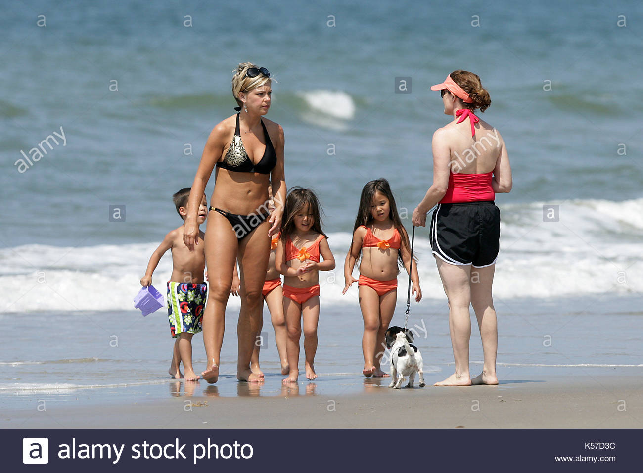 Girl In Pantyhose Teasing Us I John And Kate Plus 8 Bikini